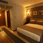 فندق Oytun Park 3*