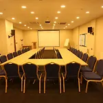 فندق Oytun Park 3*