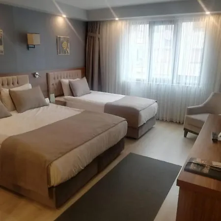 Oytun Park ホテル 3*